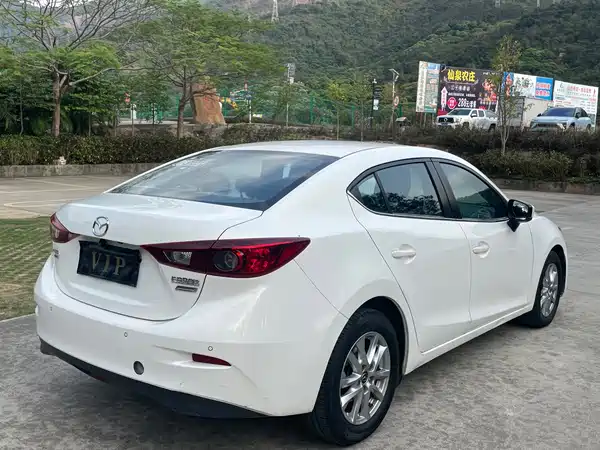 Mazda 3 Axela 2017