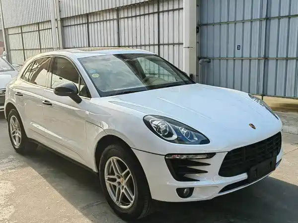 Porsche Macan 2014