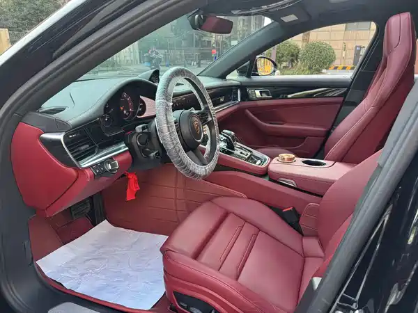 Porsche Panamera 2022
