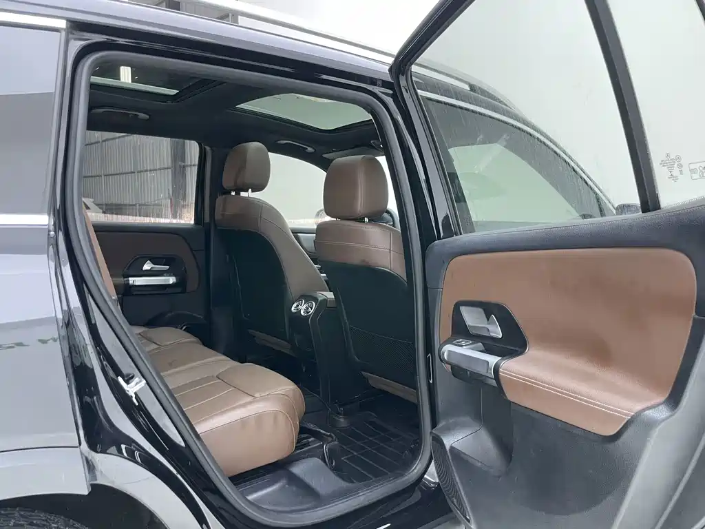 Mercedes-Benz GLB 2021 — фото 25