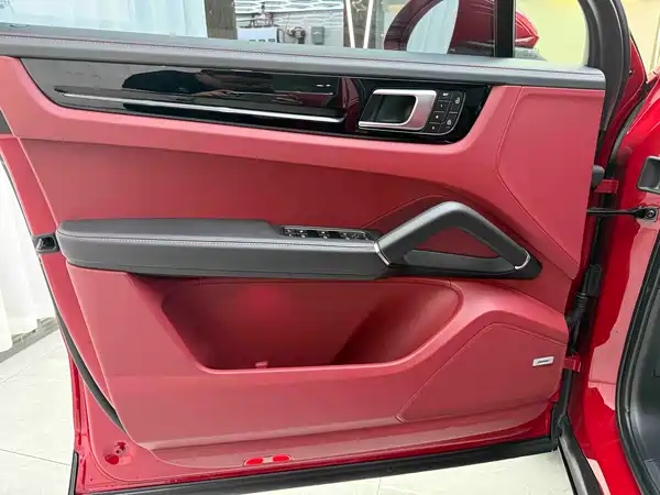Porsche Cayenne 2022