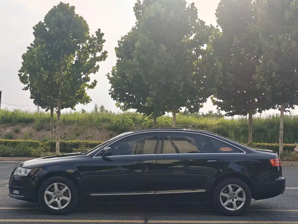 Audi A6L 2012