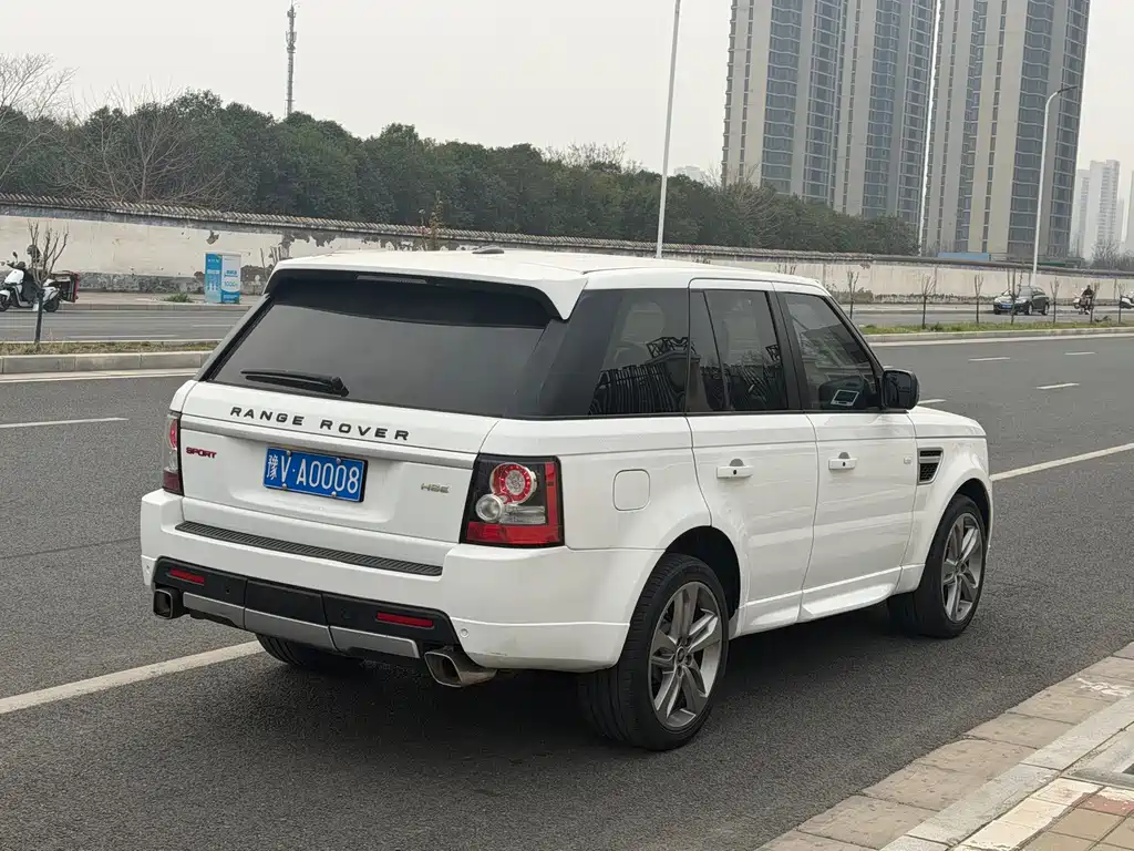 Land Rover Range Rover Sport 2013 — фото 17