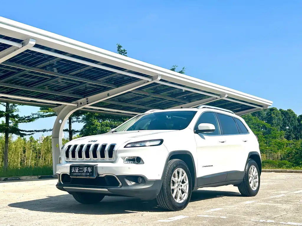 Jeep Cherokee 2017 — фото 2