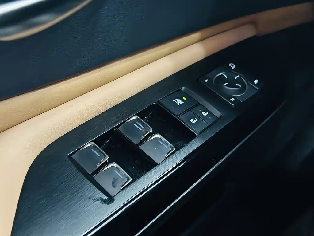 Lexus ES 2023 — фото 14