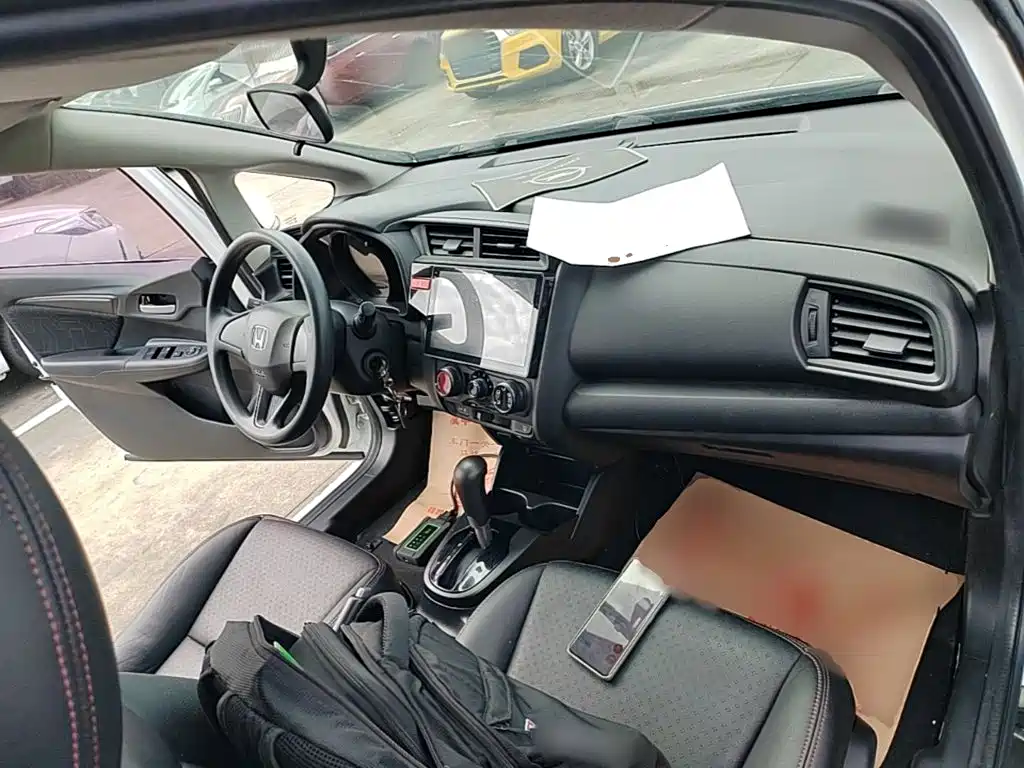 Honda Fit 2017 — фото 10