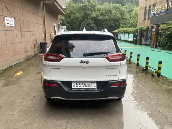 Jeep Cherokee 2018