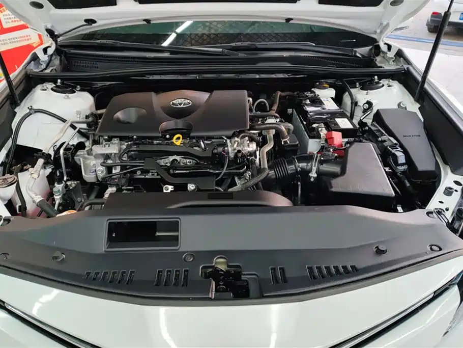 Toyota Camry 2021 — фото 10