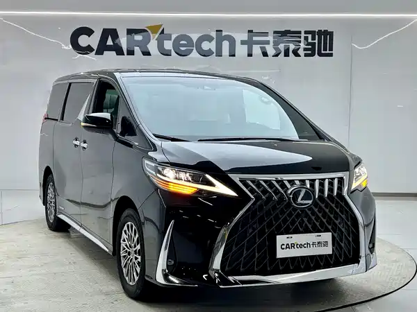 Lexus LM 2023