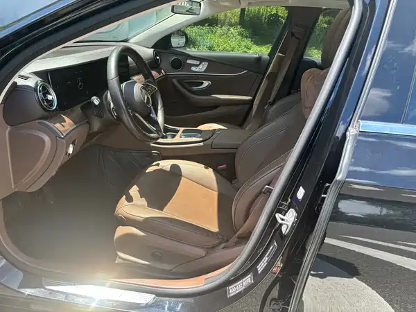 Mercedes-Benz E-Class 2023