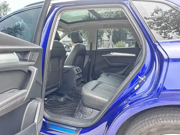 Audi Q5L 2021