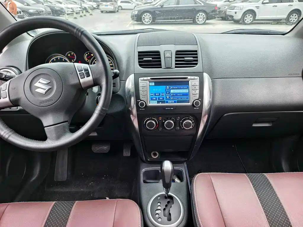 Suzuki SX4 2014 — фото 13