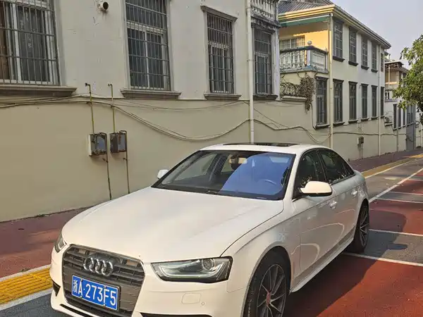 Audi A4L 2015