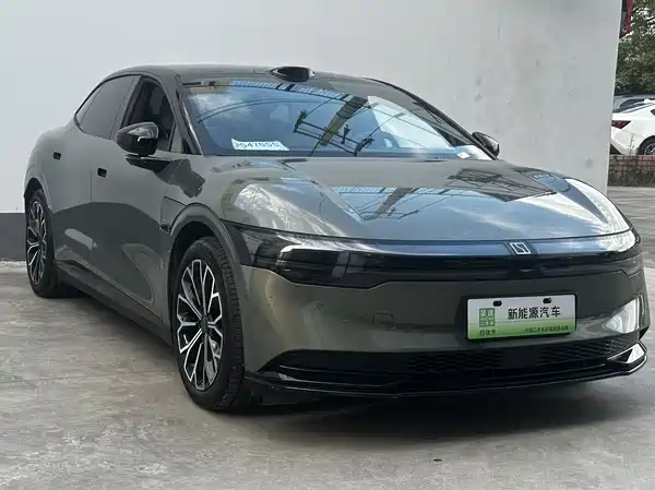 Zeekr 007 2024
