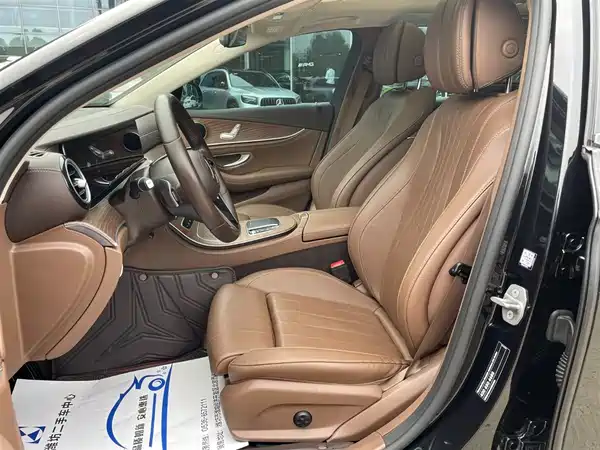 Mercedes-Benz E-Class 2022