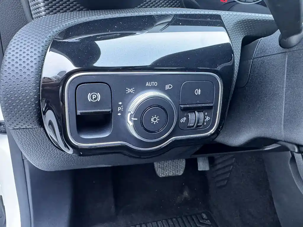 Mercedes-Benz A-Class 2021 — фото 33