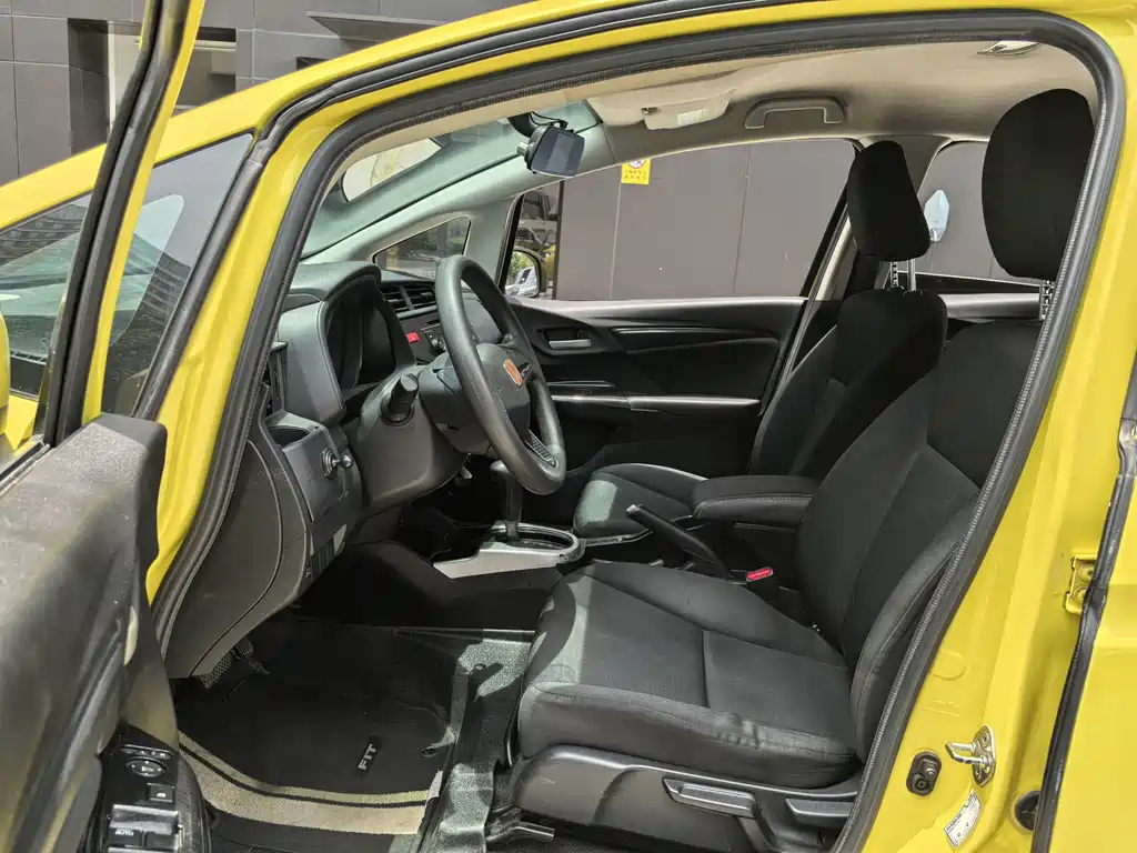 Honda Fit 2015 — фото 10