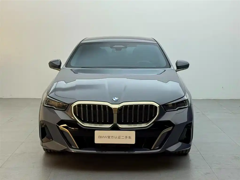 BMW 5 Series 2024