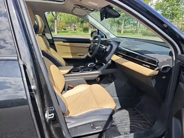 Geely Boyue L 2023