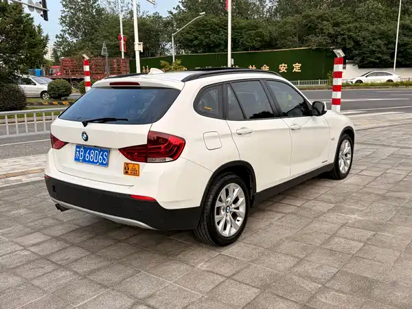 BMW X1 2011