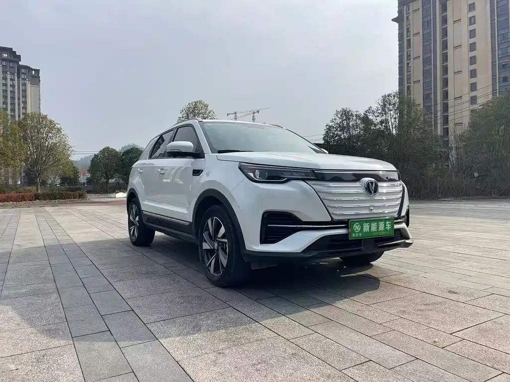 Changan CS55 EV 2021 — фото 3