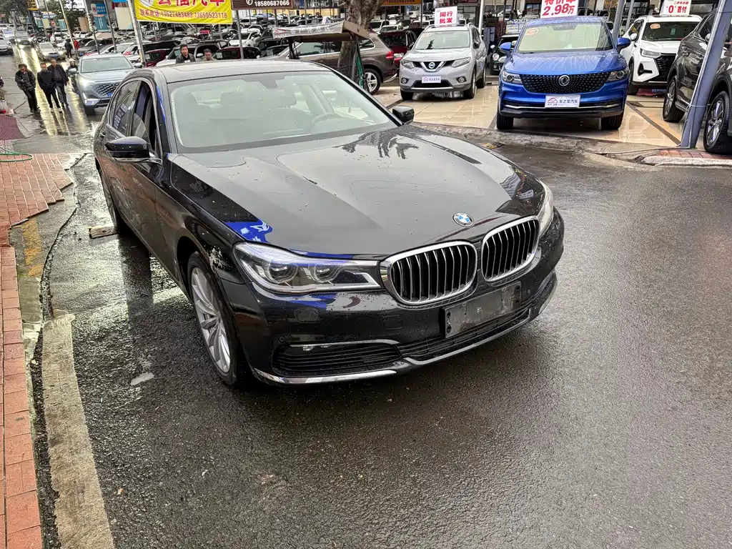 BMW 7 Series 2017 — фото 3
