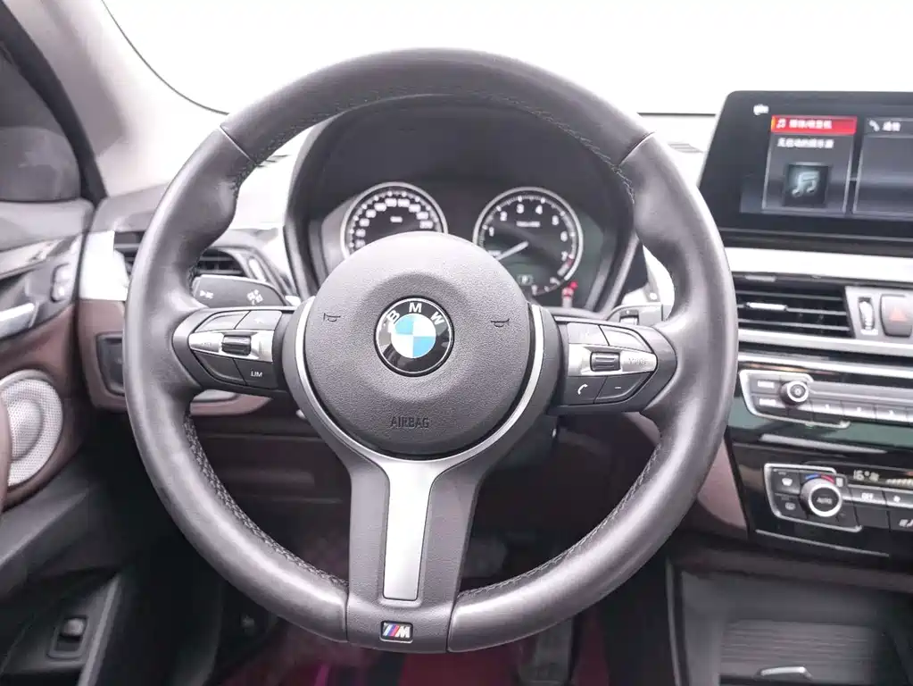 BMW X1 2022 — фото 14