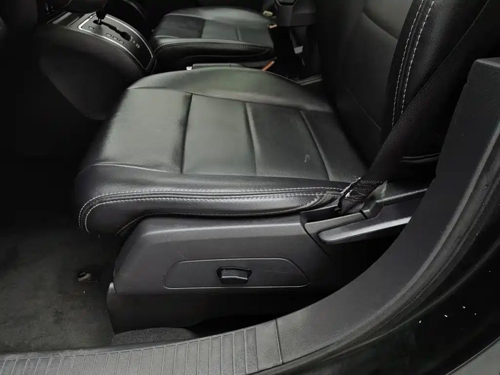 Jeep Compass 2012 — фото 20