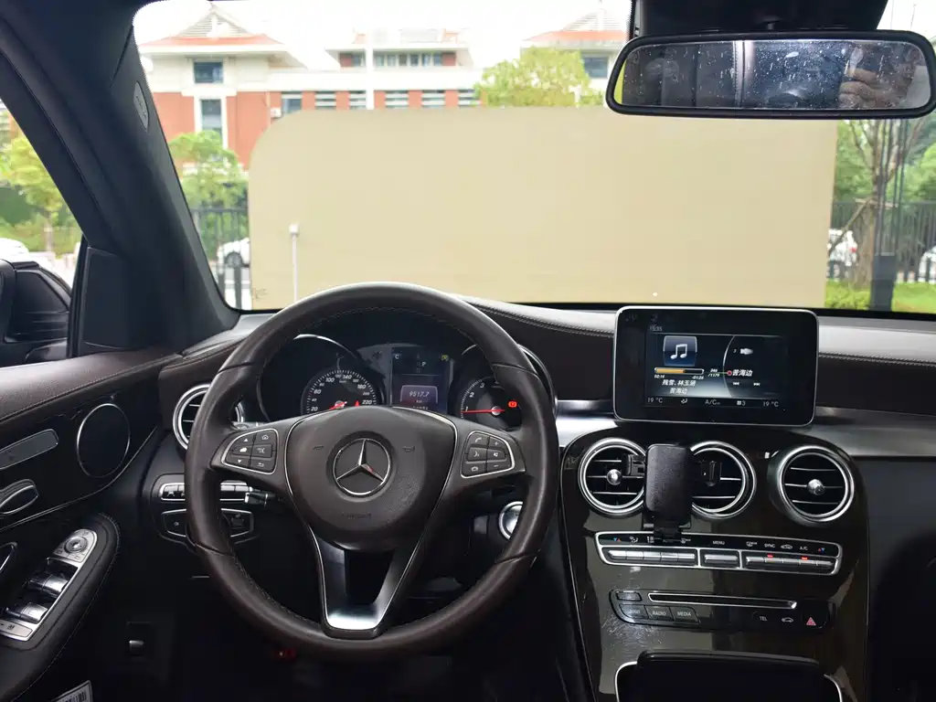 Mercedes-Benz GLC 2016