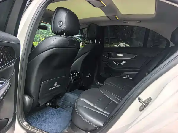 Mercedes-Benz C-Class 2019