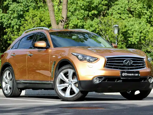 Infiniti QX70 2014