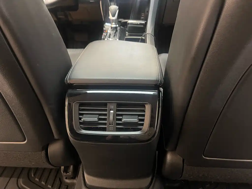 Honda Spirior 2018 — фото 19