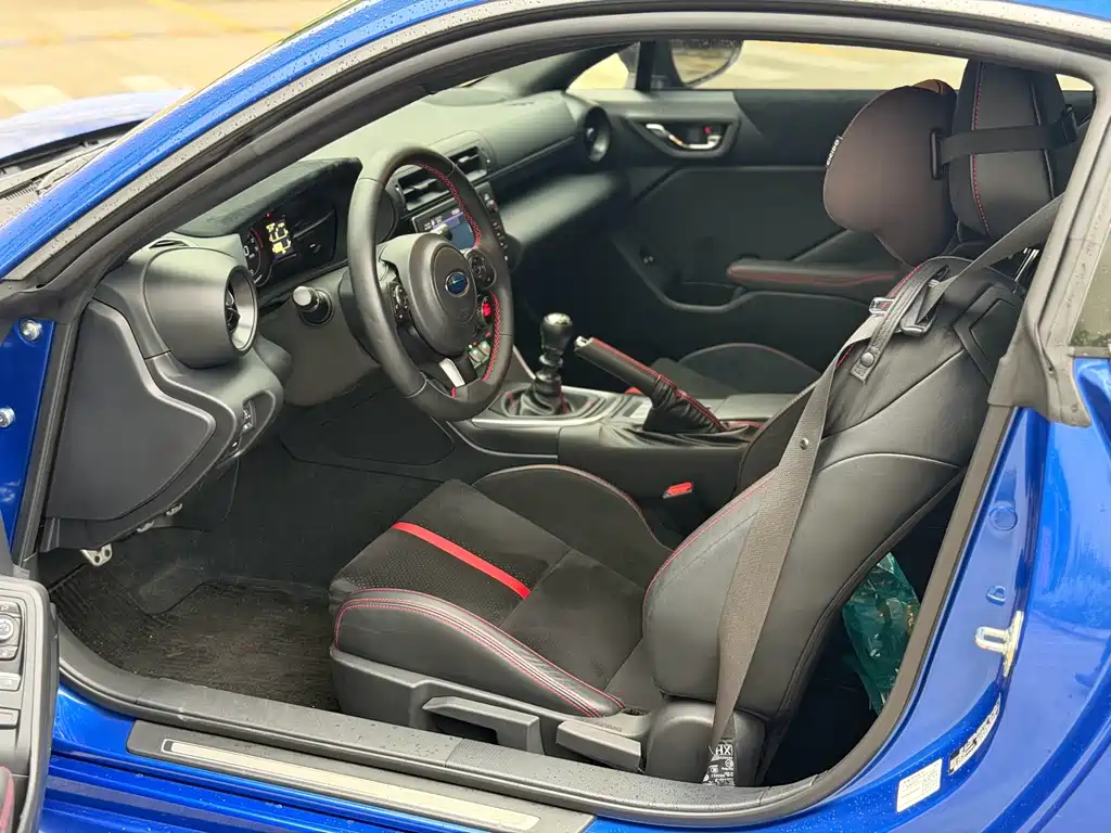 Subaru BRZ 2023 — фото 10