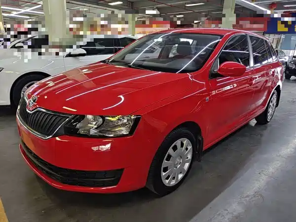 Skoda Rapid Spaceback 2016