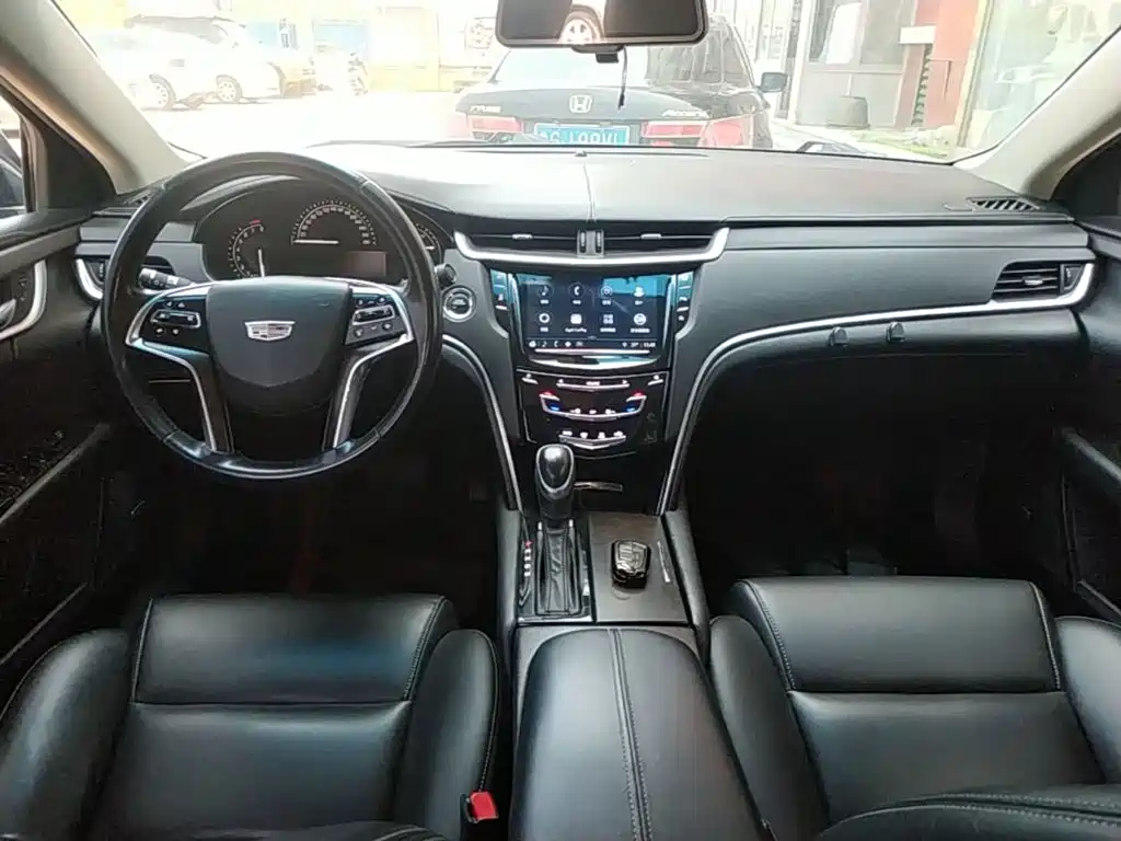 Cadillac XTS 2019 — фото 10