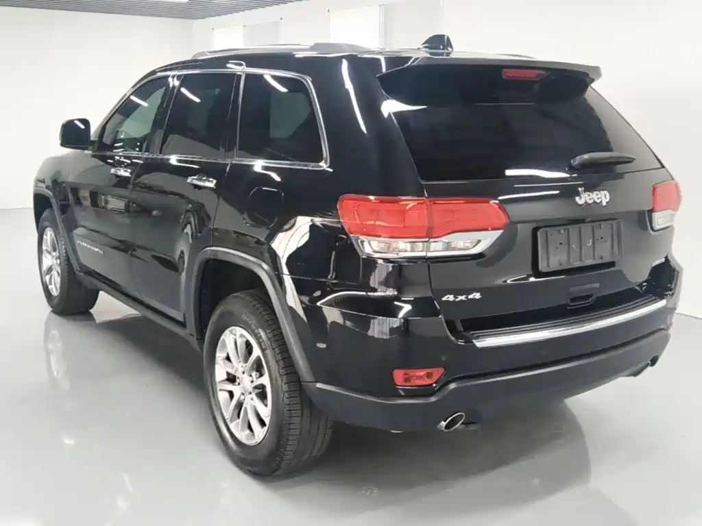 Jeep Grand Cherokee 2015 — фото 5