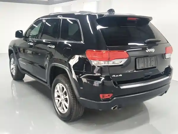 Jeep Grand Cherokee 2015