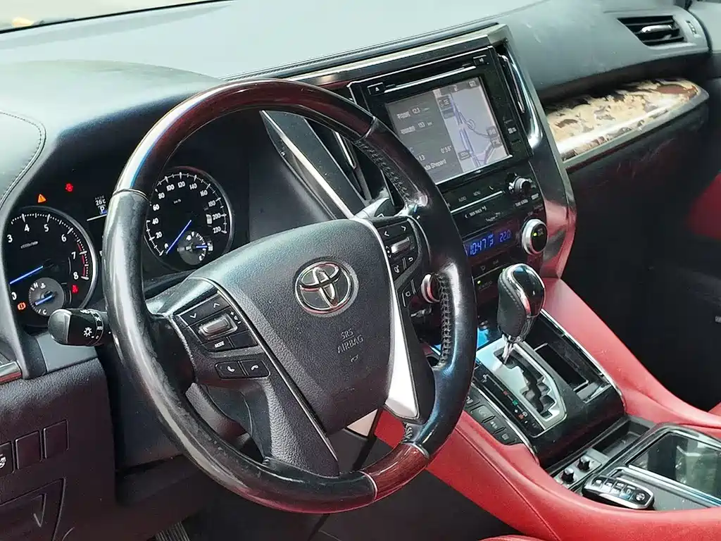 Toyota Alphard 2018 — фото 21
