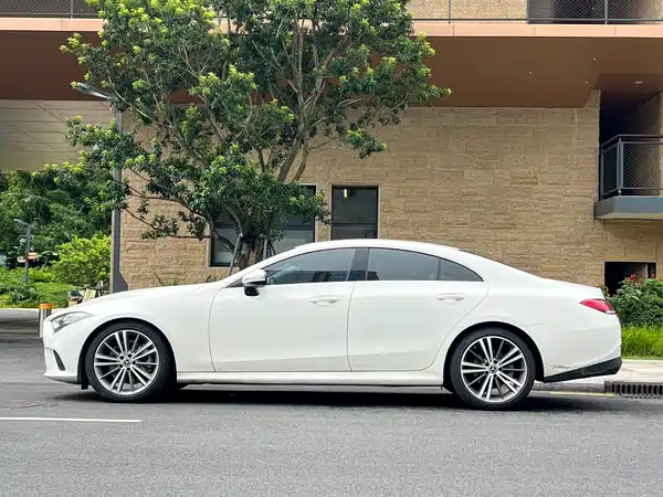 Mercedes-Benz CLS 2020