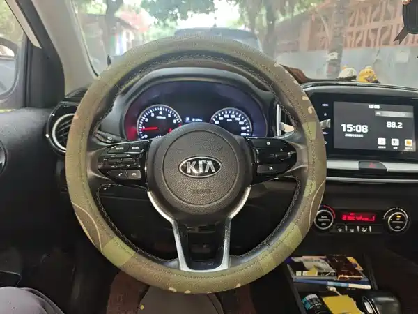 Kia KX1 2020