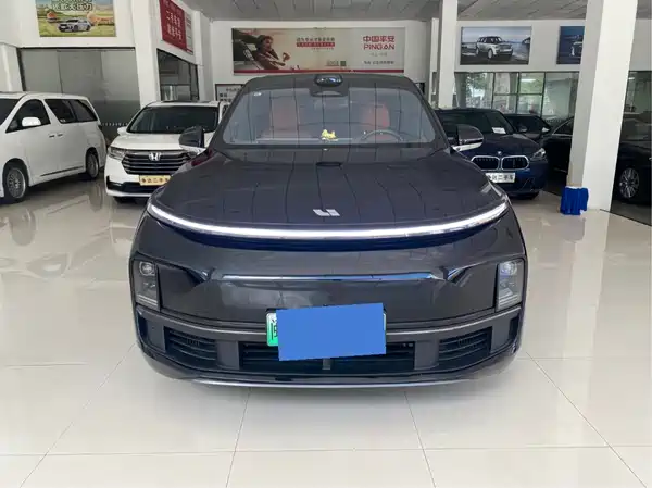 Li Auto L8 2024