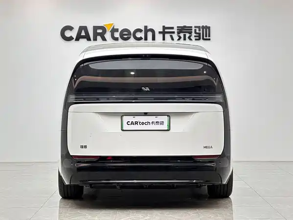 Li Auto MEGA 2025