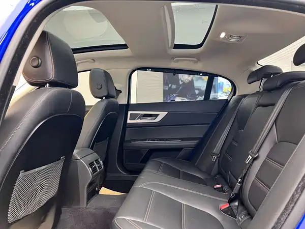 Jaguar XEL 2019