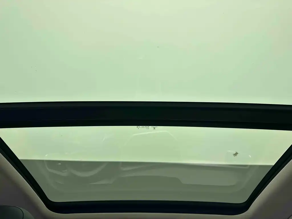 Volkswagen T-Roc 2023 — фото 14
