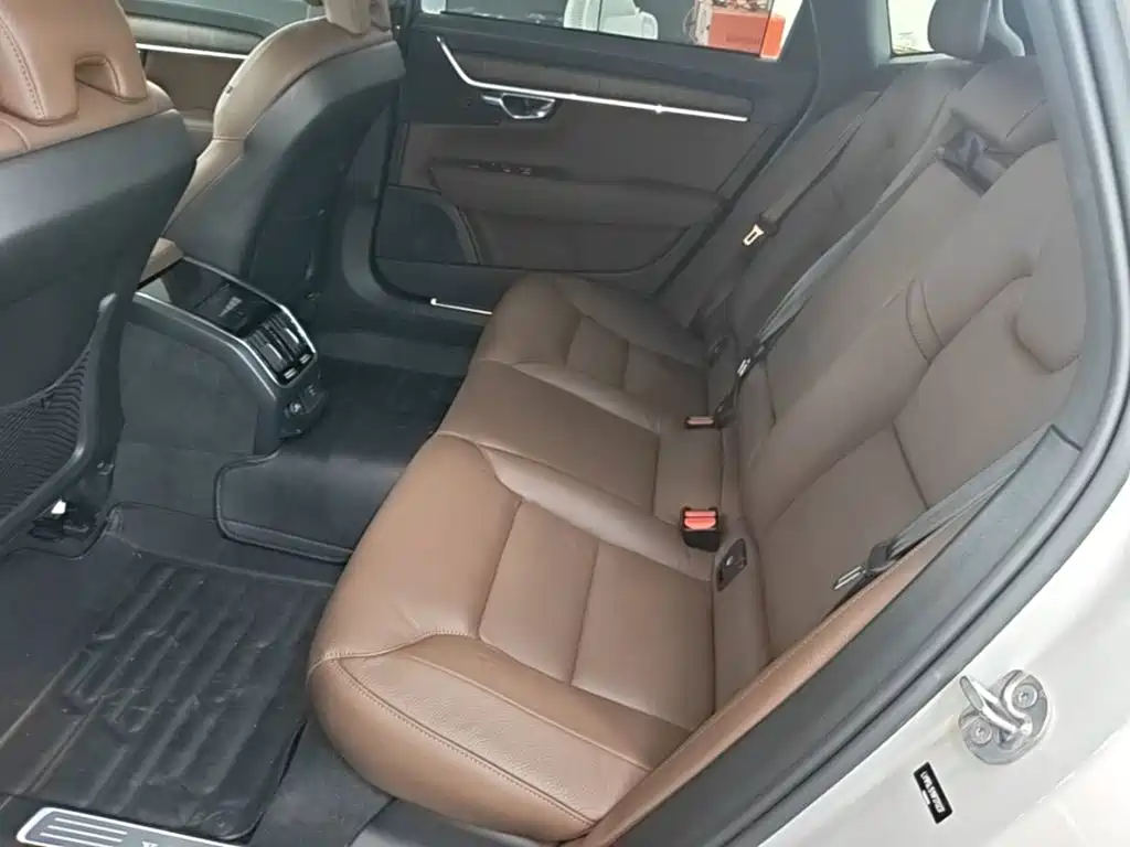 Volvo S90 2022 — фото 17