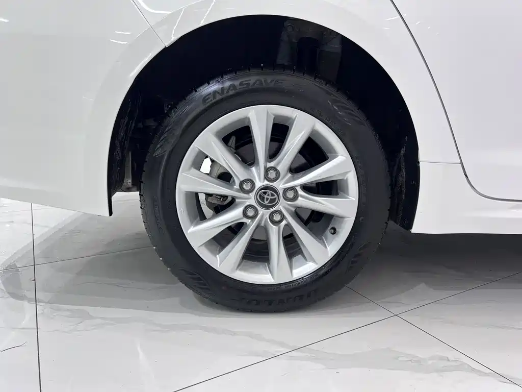 Toyota Corolla 2023 — фото 18