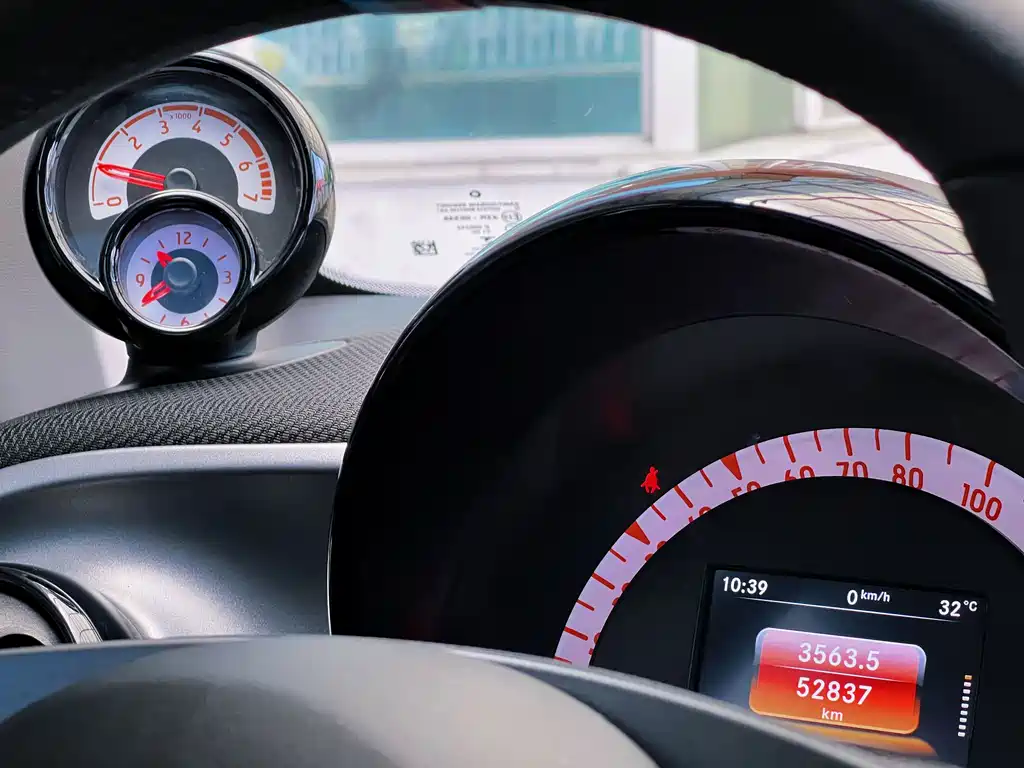 smart Fortwo 2017 — фото 4