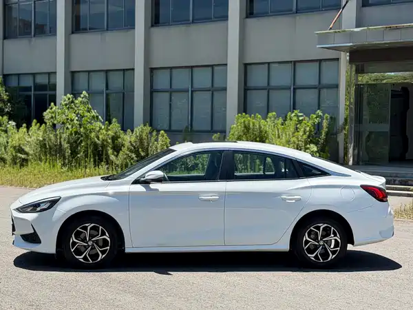 MG5 2022