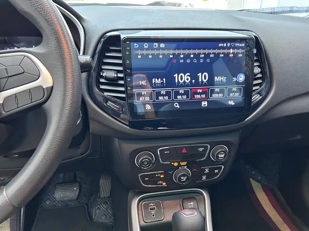 Jeep Compass 2021 — фото 18