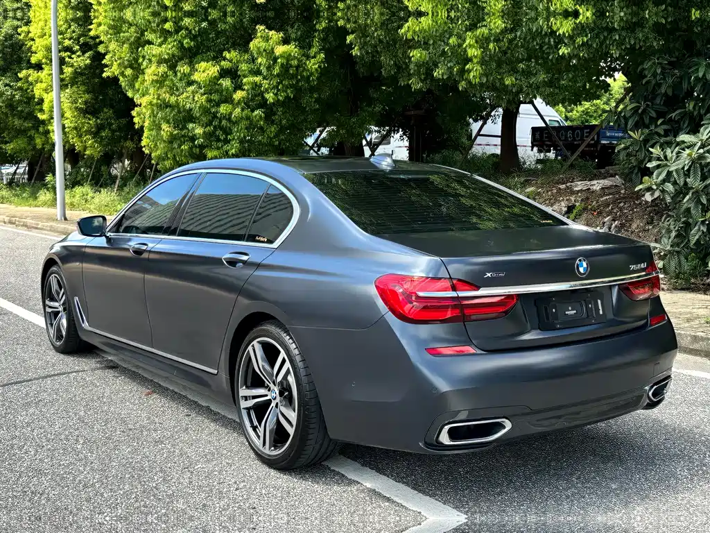 BMW 7 Series 2019 — фото 17